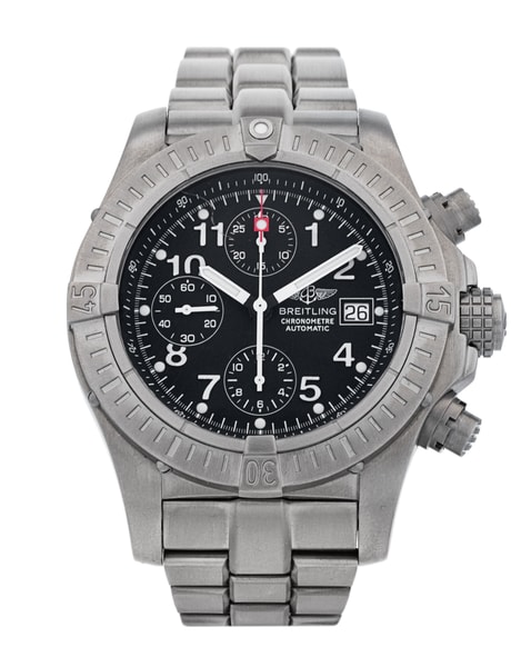 Breitling Chrono Avenger E13360